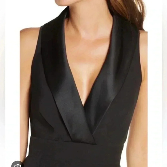 Eliza J Shawl Collar Sleeveless Tuxedo
Sheath Dress in Black size 4 - Picture 2 of 11